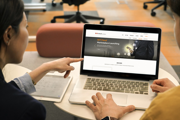 SK텔레콤이 31일 SaaS 솔루션 장터 '5GX클라우드 마켓플레이스'를 오픈했다. [사진=SK텔레콤]