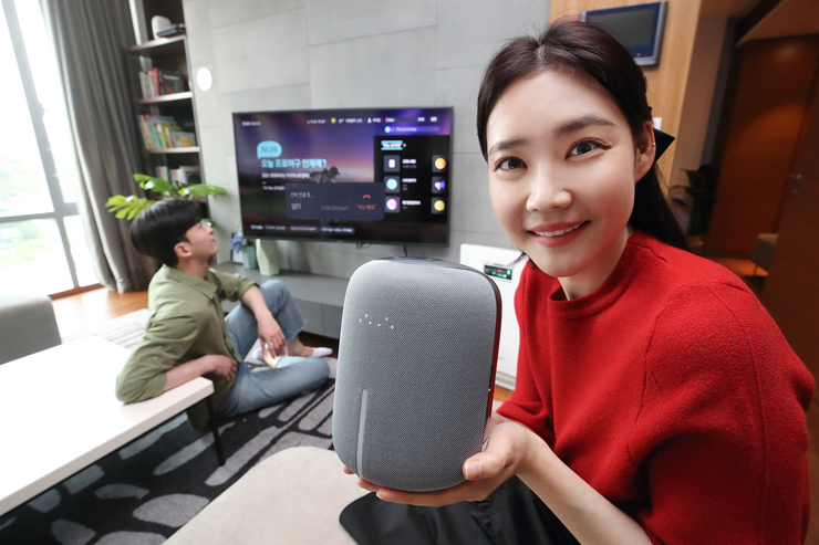 KT가 음성인식 기능과 사용자 편의성을 대폭 개선한 AI스피커 '기가지니3'를 출시했다. [사진=KT]