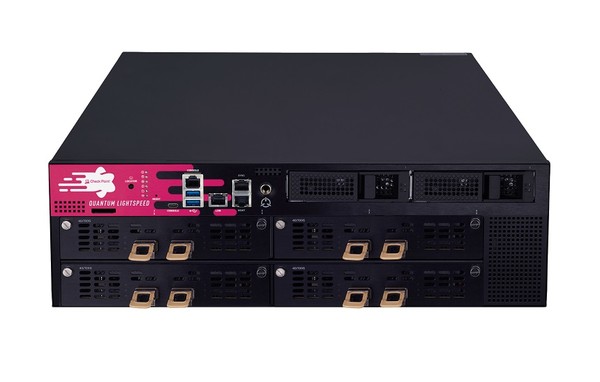 체크포인트가 3Tbps 성능을 지원하는 초고속 방화벽 '퀀텀 라이트스피드'를 출시했다. [사진=체크포인트]