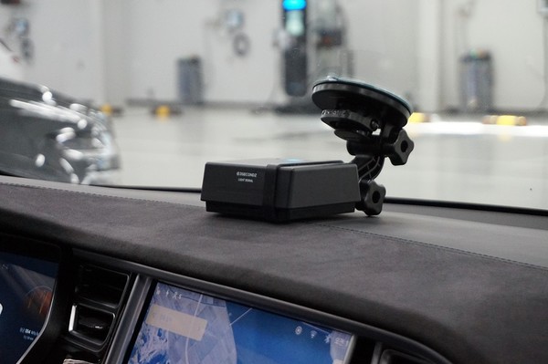 쓰리세컨즈의 주행 데이터 수집 장비 '자이로'. [사진=쓰리세컨즈]_