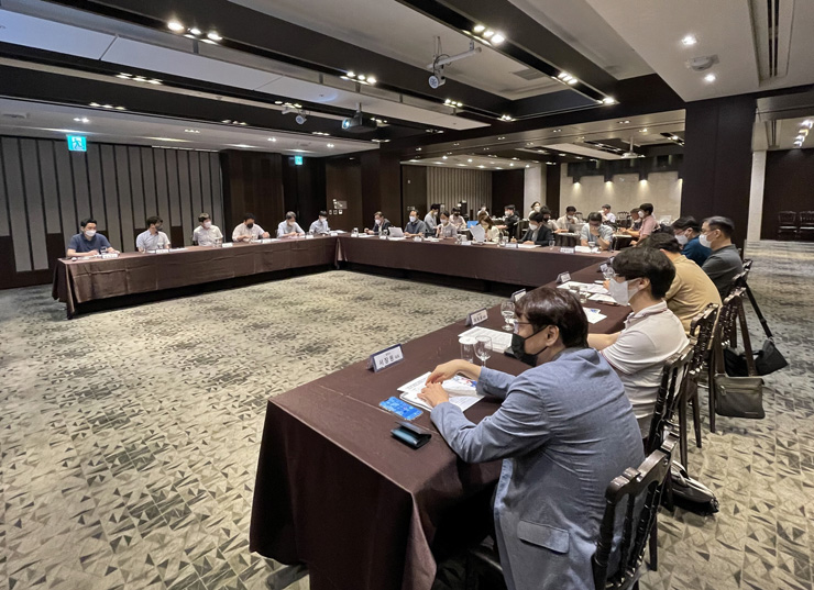 한국지능정보사회진흥원(NIA)이 19일 ‘2022년 지능형 초연결망 인프라 기반조성 공모과제 착수보고회’를 개최했다. [사진=NIA]