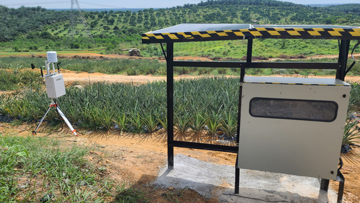 전력공급을 위한 태양광 패널이 설치된 모습 [사진=NIA]