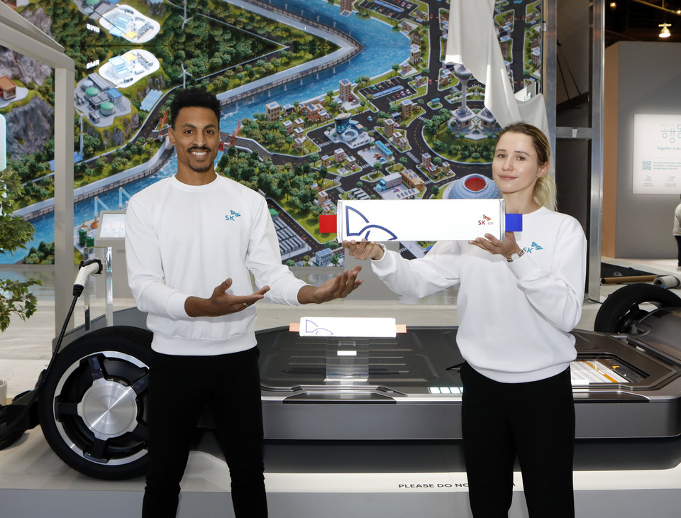 SK온이 개발한 전기차(EV) 배터리(NCM9+) [자료사진=SK온]