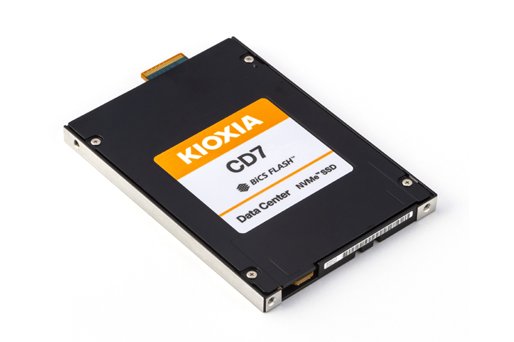 KIOXIA CD7 E3.S SSDs increase flash storage density per drive for optimized power efficiency and rack consolidation.