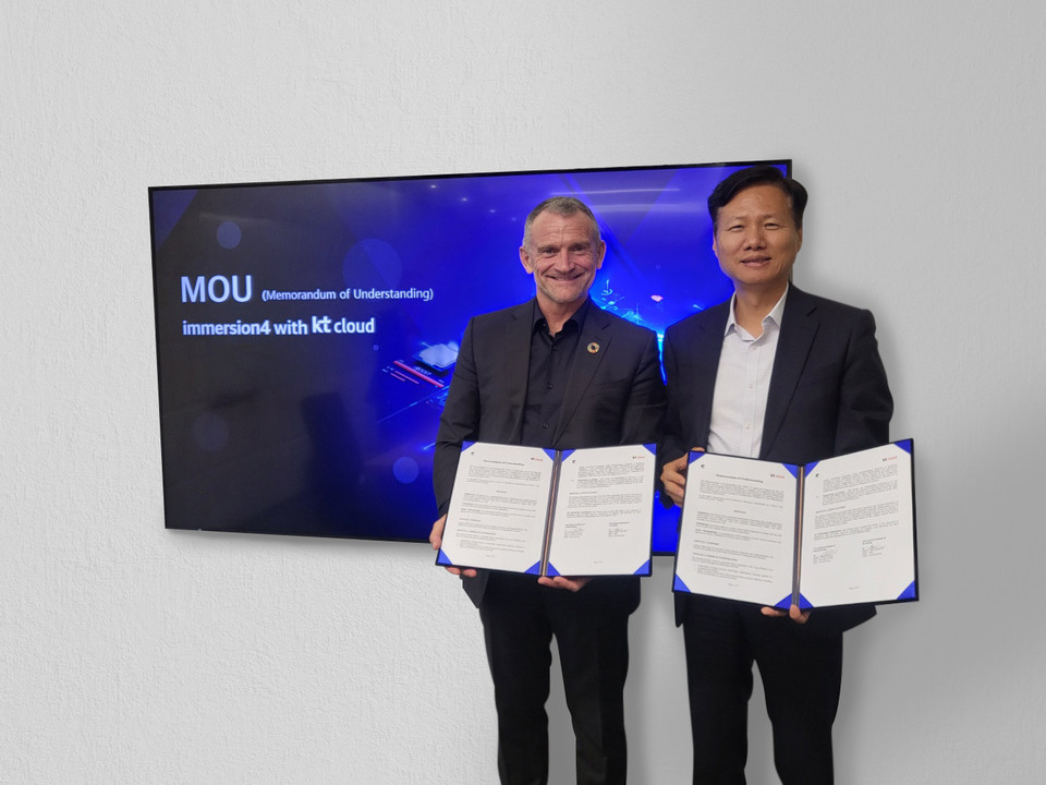 (왼쪽부터) 써지 코네사 이머전4 CEO, 윤동식 KT클라우드 대표 [사진=KT클라우드]