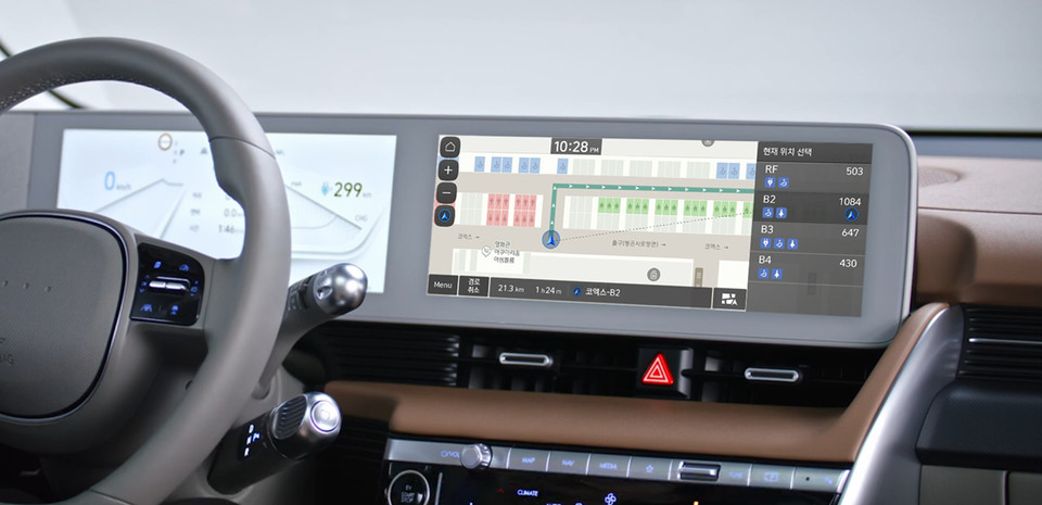 현대오토에버가 구축한 실내 주차장 지도를 적용한 내비게이션 서비스 화면