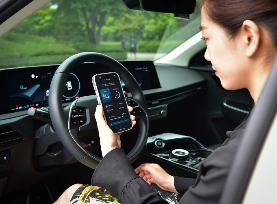 LG엔솔이 수입차 공식 딜러 7개사와 BaaS 사업 확대를 위해 협력하기로 했다. [사진=LG엔솔]