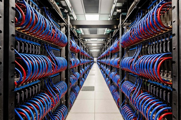 엑사스케일 슈퍼컴퓨터 오로라 [사진=HPE]