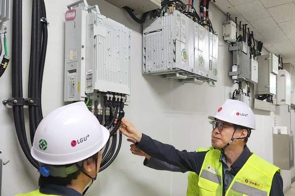 LG유플러스는 서울시 지하철 9호선 LTE-R 2·3단계 구축 사업을 단독 수주했다. [사진=LG유플러스]