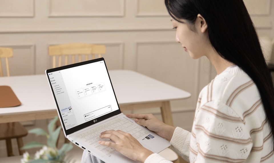 SK텔레콤이 AI개인비서 서비스 에이닷의 PC 버전을 오픈했다. [사진=SK텔레콤]