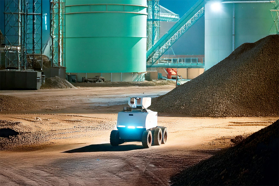 에스피네이처 당진 슬래그 공장에 도입되는 자율주행 순찰로봇 [사진=삼표그룹]