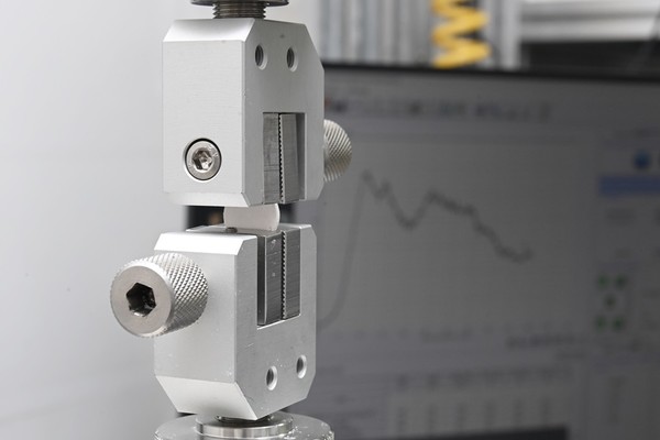 초박막 고체전해질막의 기계적 특성 평가 테스트 [사진=ETRI]