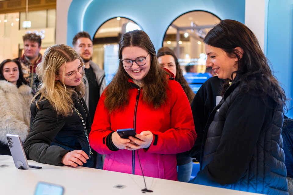 독일 베를린 소재 갤럭시 체험공간 [사진=삼성전자]