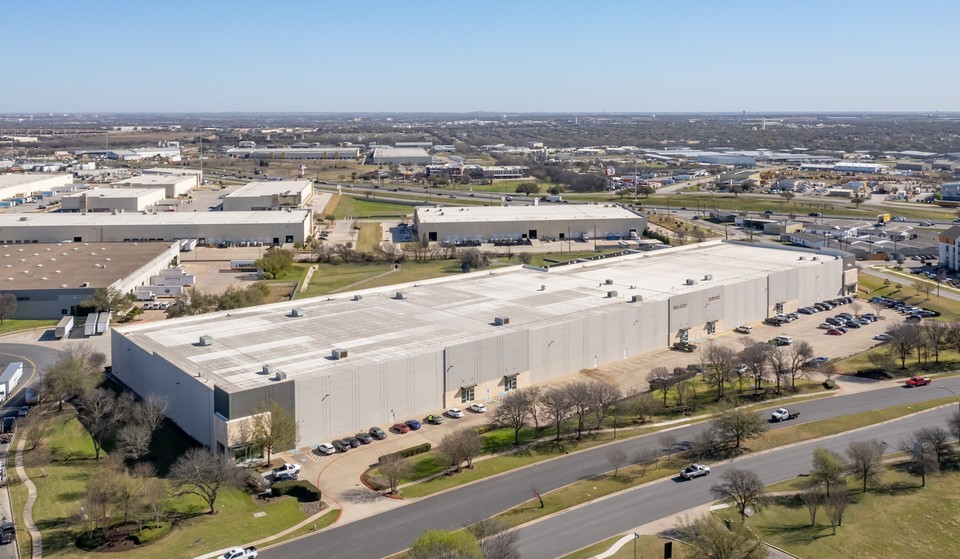 RK Logistics Group's new 84,000 sq. ft., Grand Avenue warehouse in Austin is strategically located for rapid order fulfillment and offers a variety of specialized inventory management and supply chain services supporting semiconductor manufacturing operations as well as other businesses.