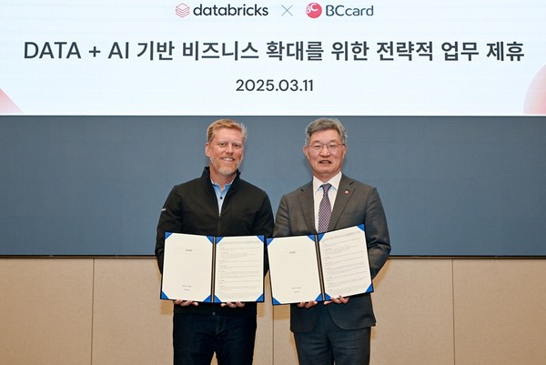 (왼쪽부터) 론 가브리스코 데이터브릭스 CRO 최원석 BC카드 사장 [사진=데이터브릭스]