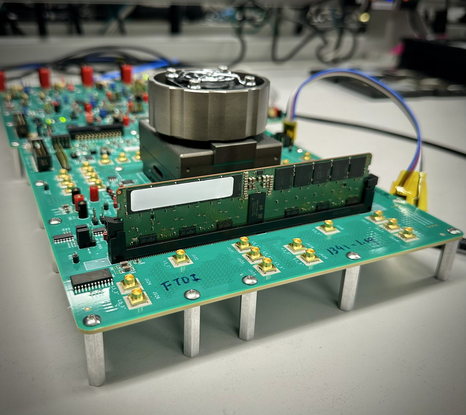 The Cadence DDR5 MRDIMM IP design is validated in hardware using the most recently available MRDIMMs(Gen2), achieving a best-in-class 12.8Gbps data rate that doubles the bandwidth using current DDR5 6400Mbps DRAM parts.