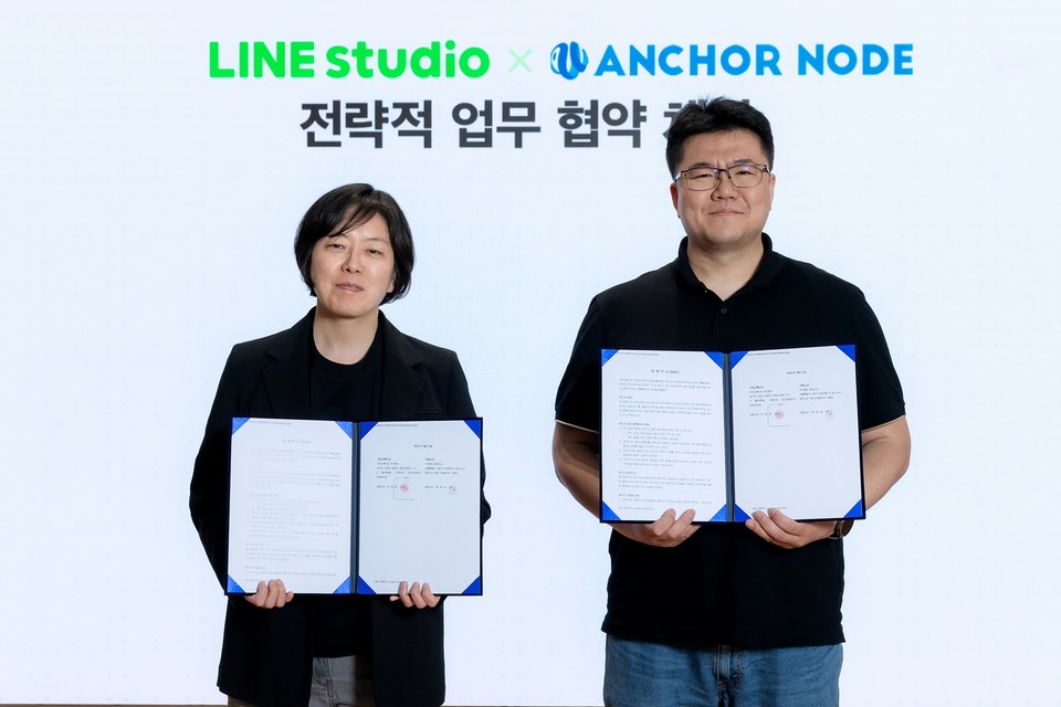 (왼쪽부터) 라인스튜디오 이정원 대표, 앵커노드 원재호 대표 [사진=라인]