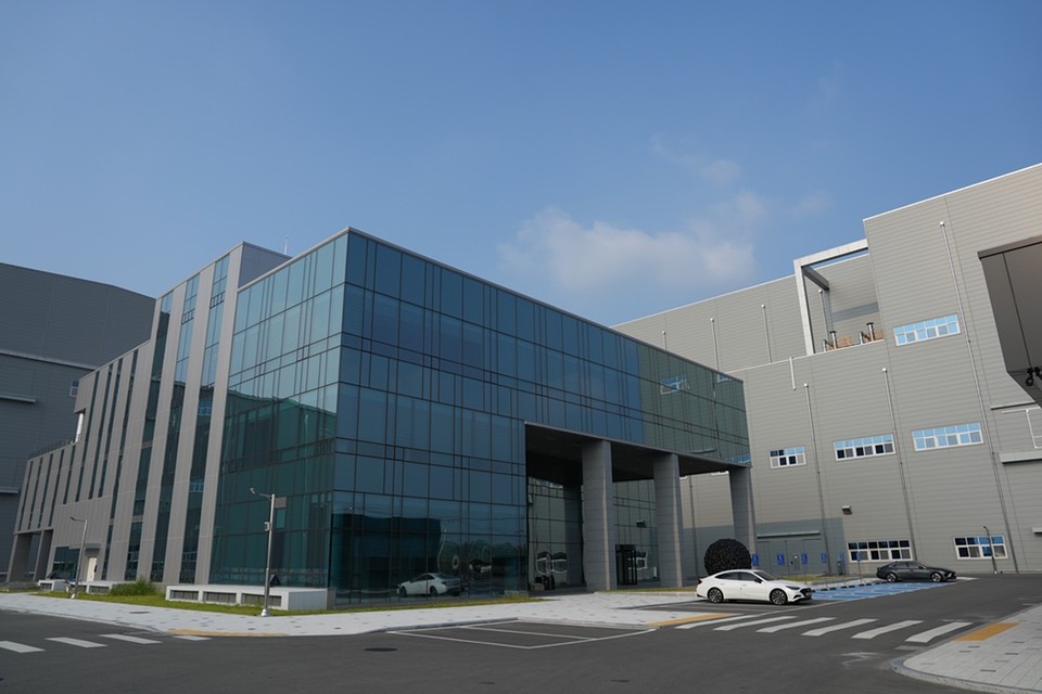 엘앤에프 대구 구지3공장 전경