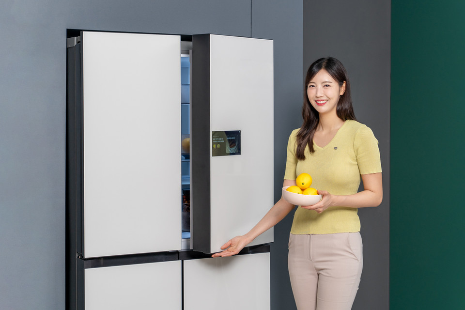특별상을 수상한 비스포크AI 하이브리드 냉장고 [사진=삼성전자]