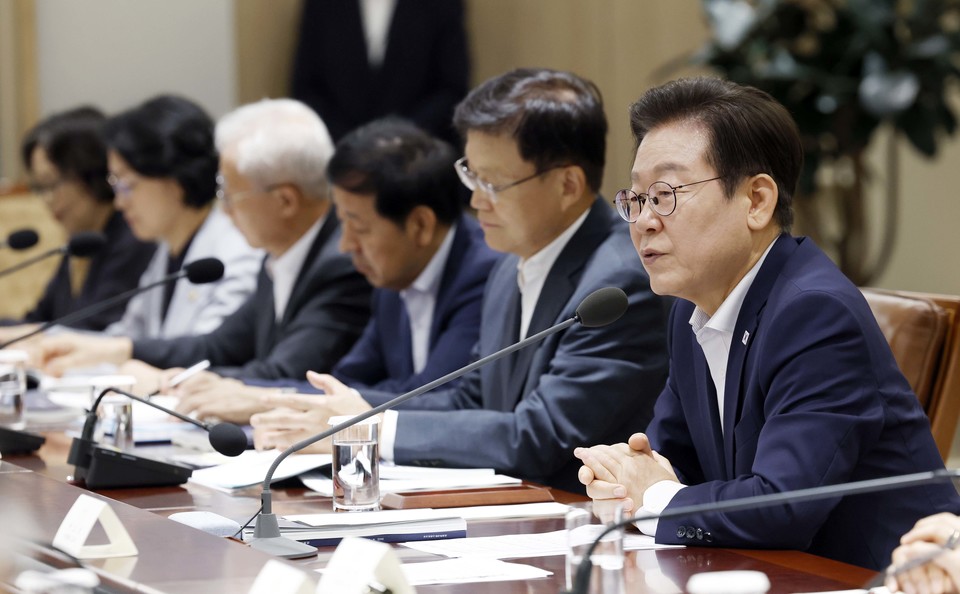 이재명 대통령이 22일 용산 대통령실에서 열린 제1회 국가과학기술자문회의 전원회의에서 발언하고 있다. [사진=대통령실통신사진기자단]