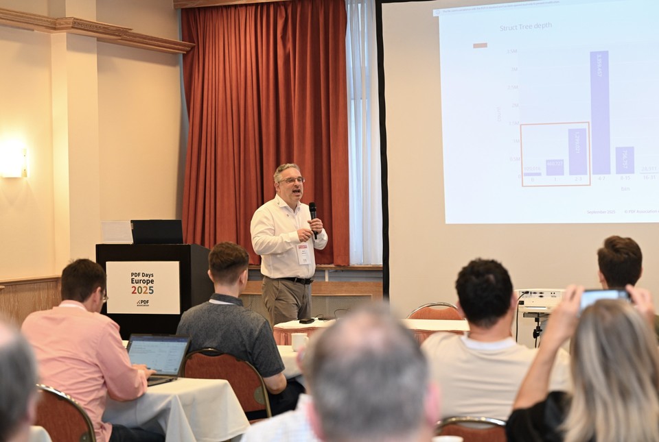 한글과컴퓨터가 ‘PDF 데이즈 유럽 2025’에서 오픈데이터로드 PDF를 선보였다. [사진=한컴그룹]