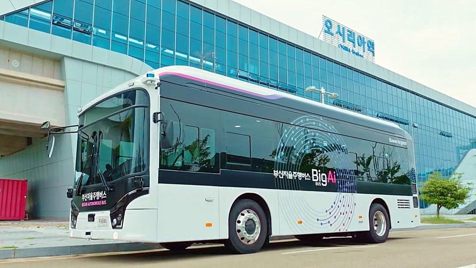 사진은 LG유플러스 자율주행버스 [사진=LG유플러스]