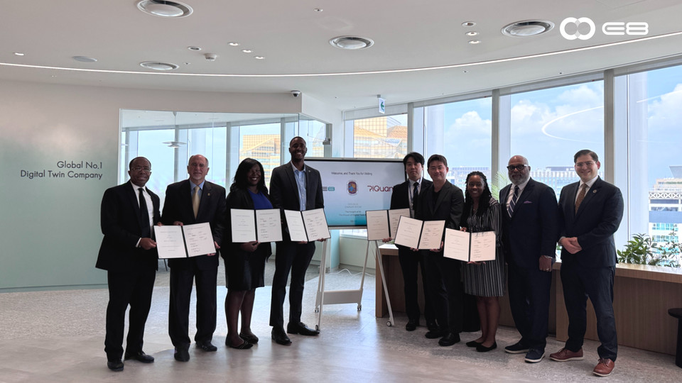 이에이트와 파이퀀트, PGC컨소시엄 관계자들이 협약 체결식에서 기념촬영을 하고 있다. [사진=이에이트]