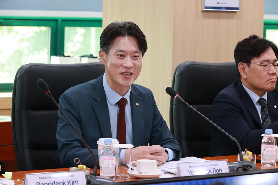 중기부, 사우디와 AI·반도체 공동펀드 조성·스타트업 지원 방안 논의 - 뉴스 썸네일 이미지